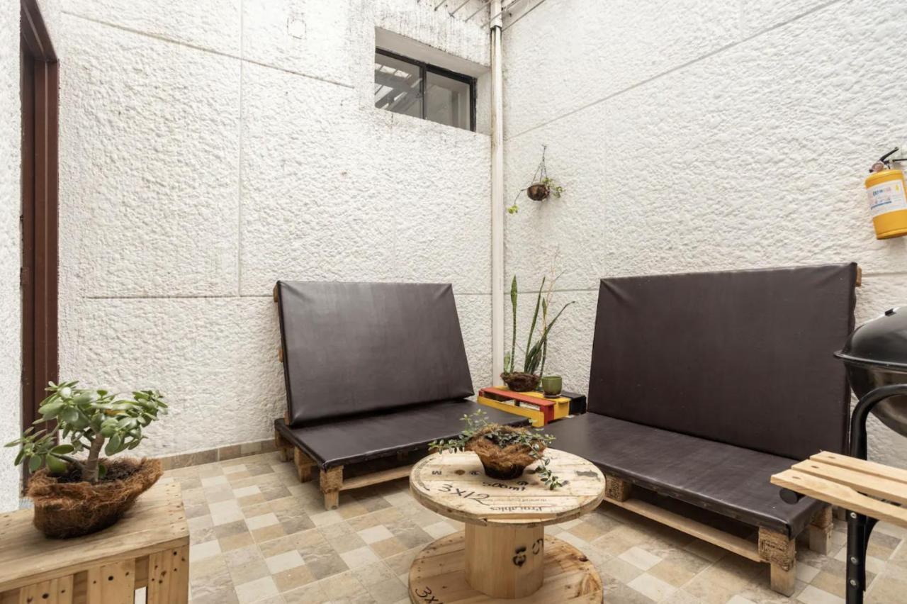 Casa Clandestina Guest House Меделин Екстериор снимка