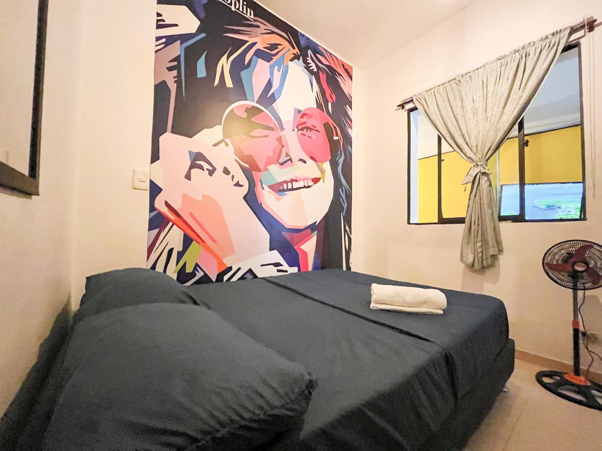 Casa Clandestina Guest House Меделин Екстериор снимка